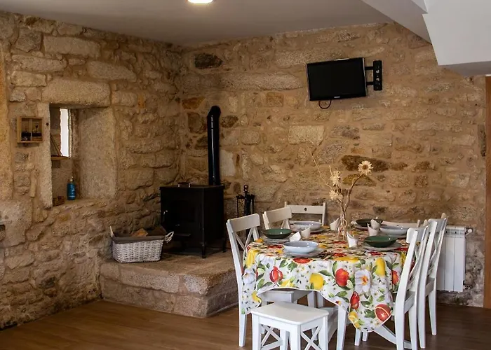 Casa Tradicional En El Camino Dos Faros Costa Da Morte Ponteceso